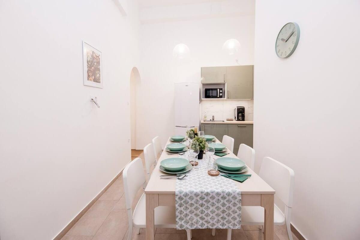 Brand New Central Ac Apartment Βουδαπέστη Εξωτερικό φωτογραφία